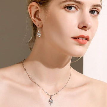 Romantic 925 Silver Necklace As an Anniversary Gift for Wife