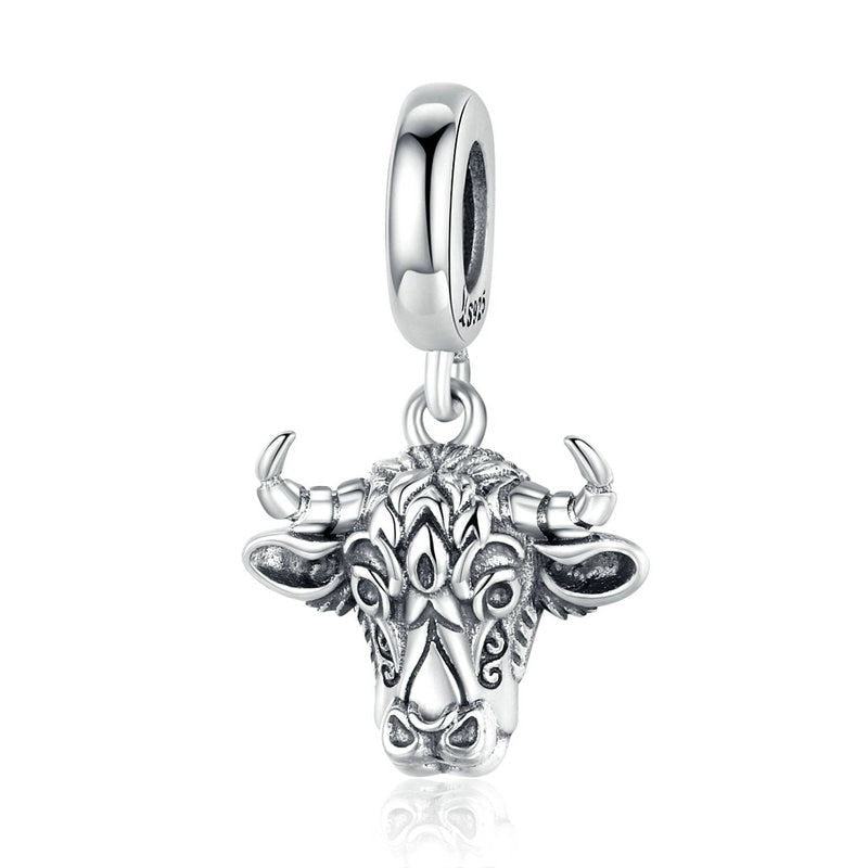Dijes de toro vintage Tauren de plata de ley 925