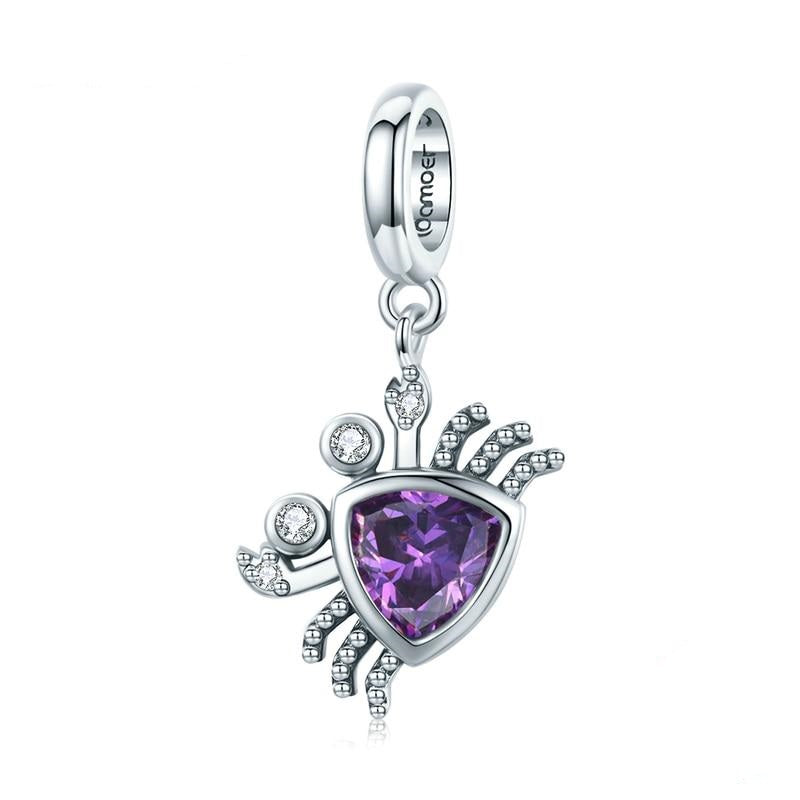 Preciosas cuentas con gemas moradas en forma de cangrejo