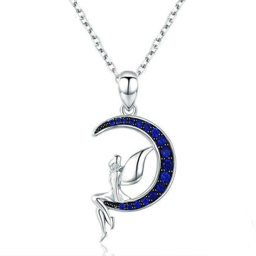 Collar con colgante de hada de la suerte en luna azul de plata de ley 925