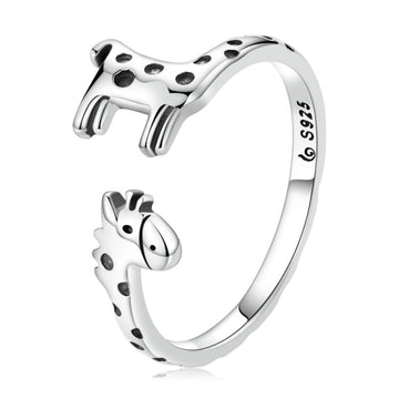Anillo de elefante con pata de jirafa y cachorro en plata de ley 925