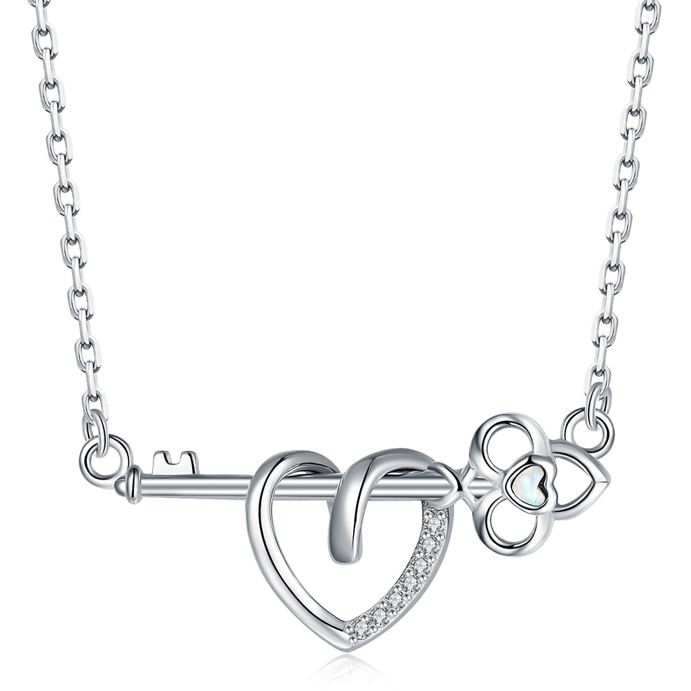 Collar con llave y corazón de ópalo en plata de ley 925